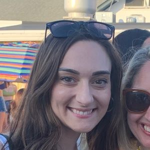 Meet your Posher, Deanna